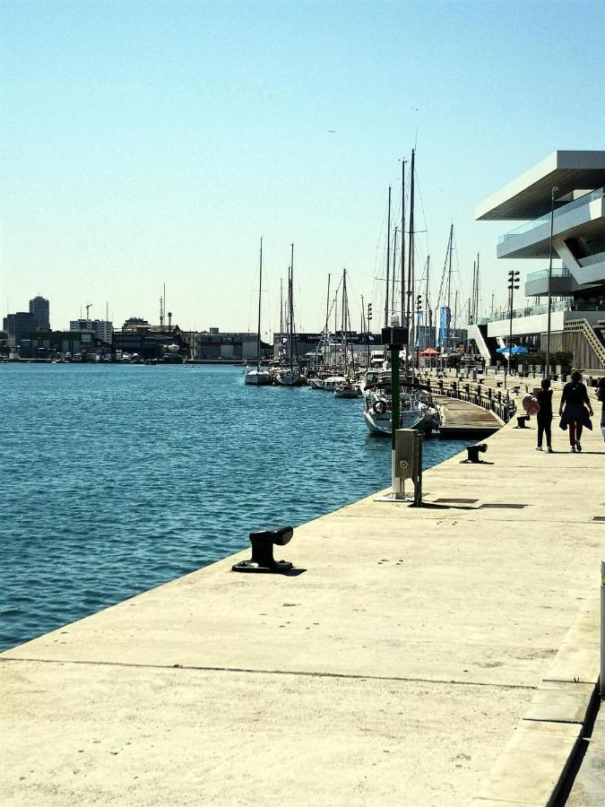 B Beach Valencia公寓 外观 照片